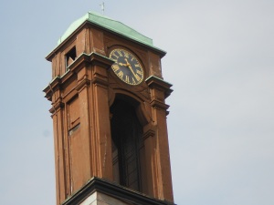 Jullion Clock, Magistrates' Court